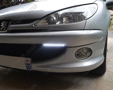 LED päiväajovalot - päiväajovalot Peugeot 206 (>10/2002)