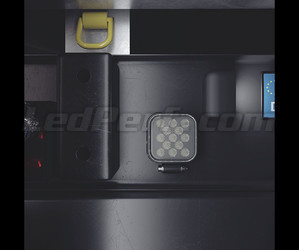 Asennusesimerkki Osram LEDriving Reversing LED-peruutusvalolla FX120S-WD - Neliö