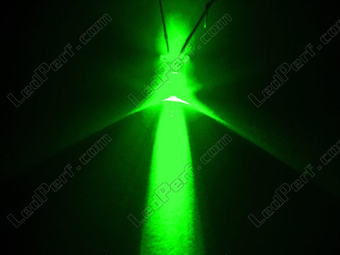 LED 3mm vihreä auto