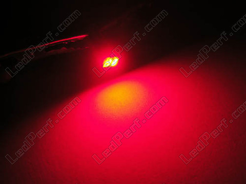 LED pidikkeellä punainen T4.7