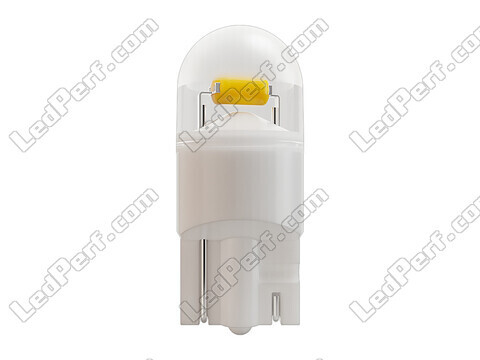 Lähikuva hyväksytyistä Osram Night Breaker W5W LED-polttimoista