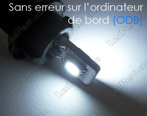 LED-polttimo T10 W5W Ei OBD-virhettä - Kaksoiskytkentä Valkoinen
