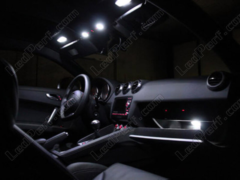LED hansikaslokero Subaru XV II