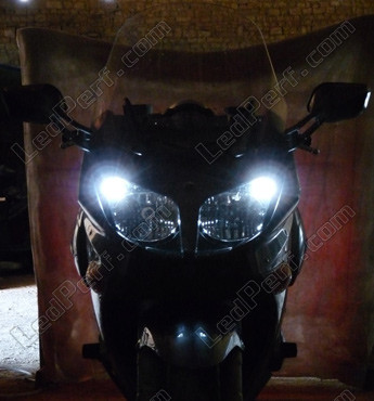 LED parkkivalot xenon valkoinen Yamaha FJR 1300 Tuning