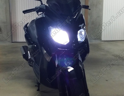 LED Ajovalot Yamaha X Max