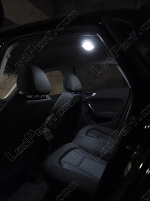 LED takakattovalo Audi A1