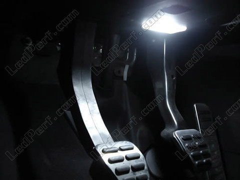 LED lattia jalkatila Audi A3 8P avoauto