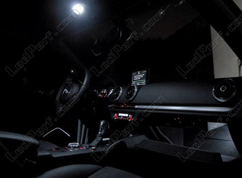 LED etukattovalo Audi A3 8V