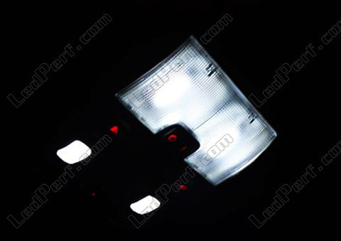 LED etukattovalo Audi A4 B5