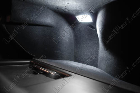 LED hansikaslokero Audi A4 B6