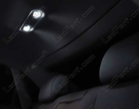 LED takakattovalo Audi A4 B6