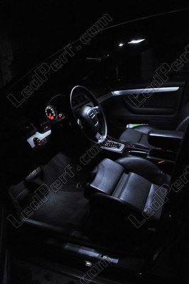 LED ohjaamo Audi A4 B7 avoauto