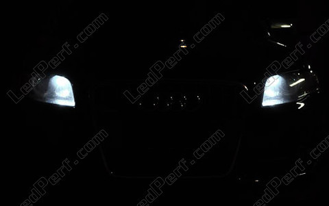 LED parkkivalot xenon valkoinen Audi A4 B7