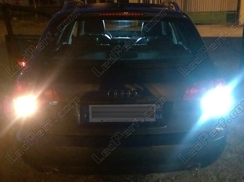 LED Peruutusvalot Audi A4 B7 ennen ja jälkeen