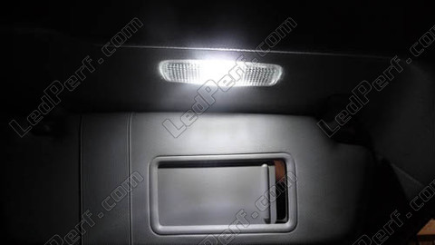 LED meikkipeilit aurinkosuoja Audi A4 B8