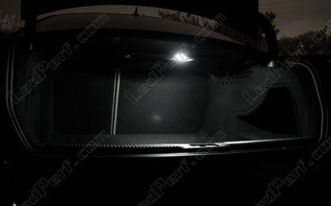 LED tavaratila Audi A4 B8