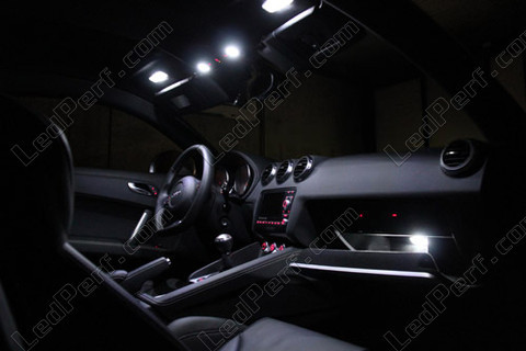 LED ohjaamo Audi A6 C4