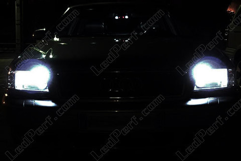 LED parkkivalot xenon valkoinen Audi A8 D2