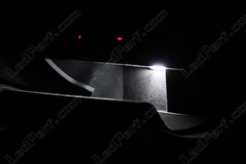 LED hansikaslokero Audi Tt Mk2 Roadster