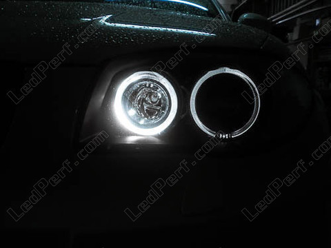 LED xenon valkoiset mallille angel eyes BMW 1-sarjan vaihe 2 6000K
