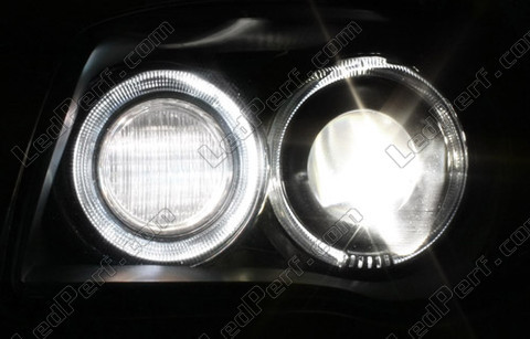 LED kääntyvät ajovalot BMW 1-sarjan (E81 E82 E87 E88)