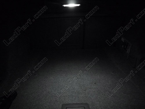 LED tavaratila BMW 3-sarjan (E90 E91)