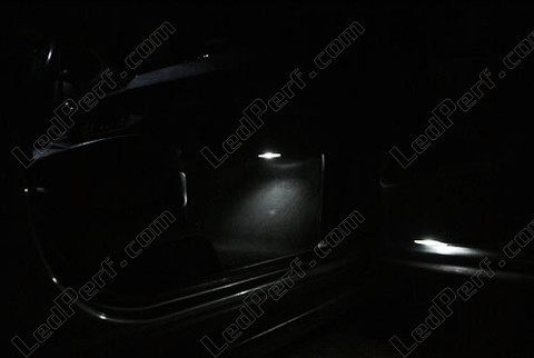 LED-lattia jalkatila BMW X5 (E53)