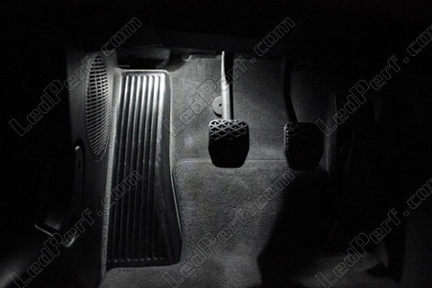 LED lattia jalkatila edessä BMW Z4 E85 E86
