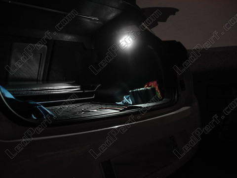LED tavaratila Citroen C4 Aircross