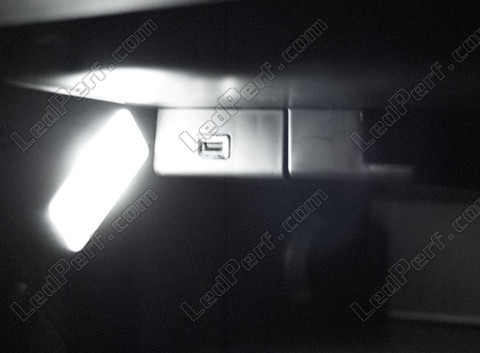 LED hansikaslokero Citroen DS5