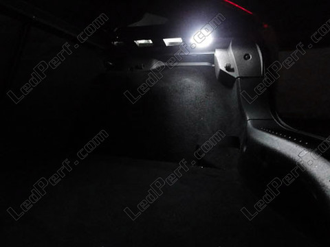 LED tavaratila Ford Focus MK2