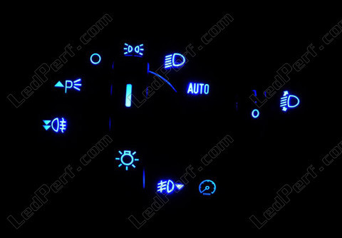 LED ajovalojen ohjaus Ford Focus MK2