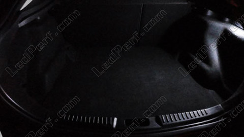 LED tavaratila Ford Mondeo MK4