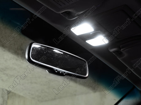 LED etukattovalo Hyundai Coupe GK3