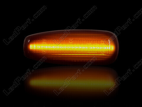 Dynaamisten LED-sivuvilkutjen maksimaalinen valaistus Hyundai I30 MK1