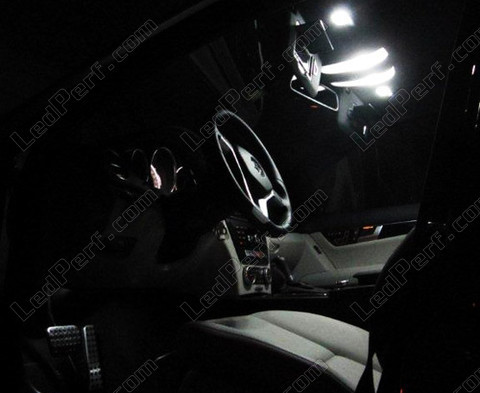 LED ohjaamo Mercedes C-sarja (W204)