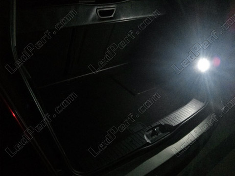 LED tavaratila Mercedes A-sarja (W169)