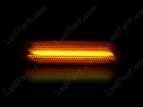 Dynaamisten LED-sivuvilkutjen maksimaalinen valaistus Mini Countryman (R60)