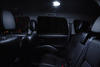 LED keskikattovalo Mitsubishi Outlander