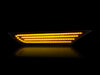Dynaamisten LED-sivuvilkutjen maksimaalinen valaistus Nissan GTR R35