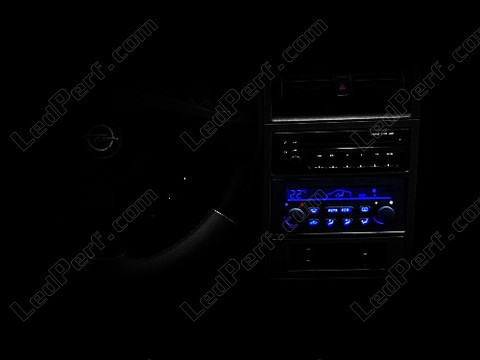 LED automaattinen ilmastointi sininen Opel Corsa C