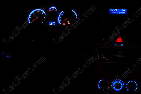 LED kojelauta sininen Opel Corsa D