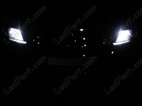LED parkkivalot xenon valkoinen Opel Vectra C