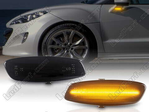 Dynaamiset LED-sivuvilkut Peugeot 207 varten