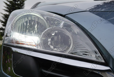 LED päiväajovalot - päiväajovalot Peugeot 3008
