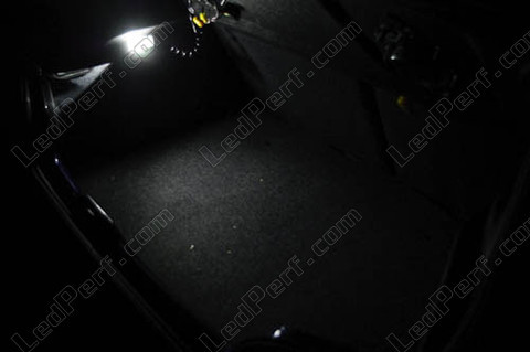 LED tavaratila Peugeot 306