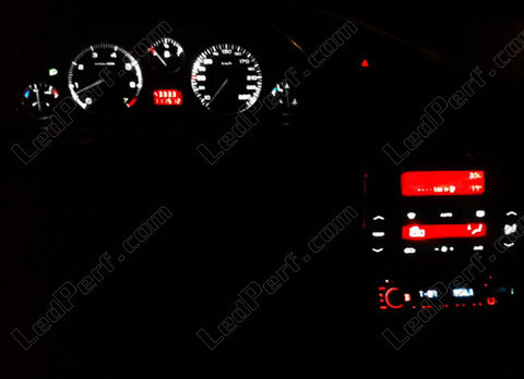 LED-valaistus konsoli keskus valkoinen ja punainen Peugeot 406