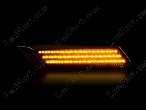 Dynaamisten LED-sivuvilkutjen maksimaalinen valaistus Porsche 911 (997)