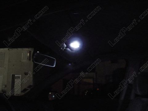 LED etukattovalo Renault Laguna 2 vaihe 1