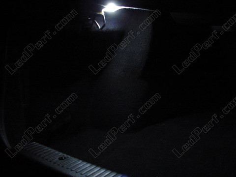 LED tavaratila Renault Safrane